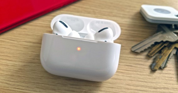 how to know if airpods are charging